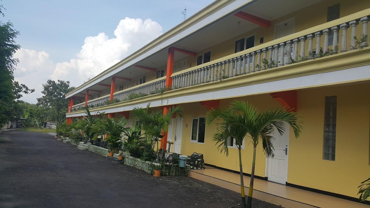 Sinar Bintang Hotel Cepu Ngoại thất bức ảnh
